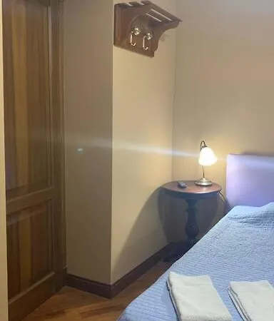 Laura Affitta Baronessina Palermo